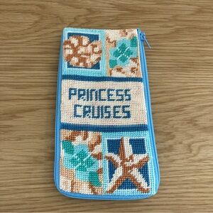 Vintage Princess Cruise Case Three Sided Zipper Closure